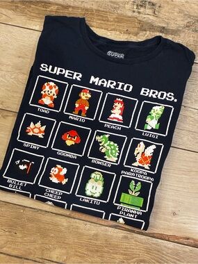 Vintage Super Mario Bros. Pixel Character Short Sleeve Tee - Black
